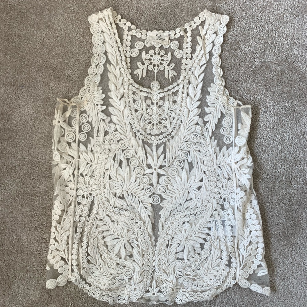 Lace overlay tank